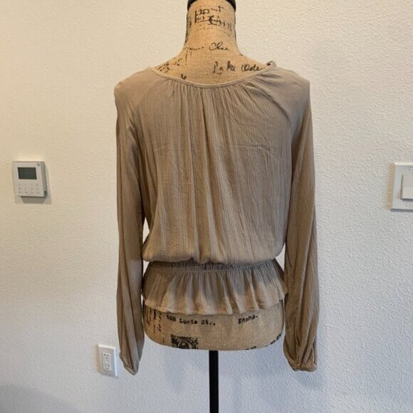 (F-182) ambience long sleeves womens size L beige color - Picture 4 of 7